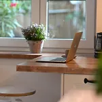 Laemmche, Eg Mit Eingezaeuntem Garten Apartman *