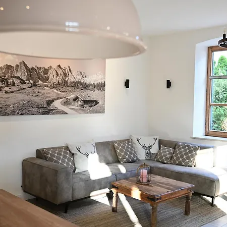 Laemmche, Eg Mit Eingezaeuntem Garten Apartmán