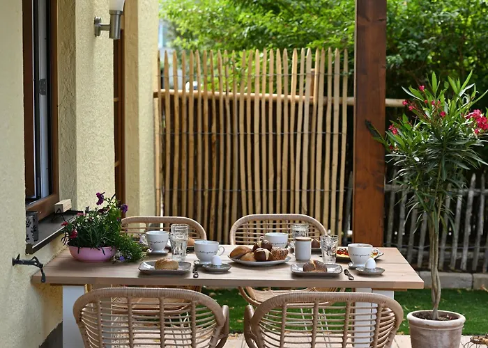 Lämmche, Eg Mit Eingezäuntem Garten